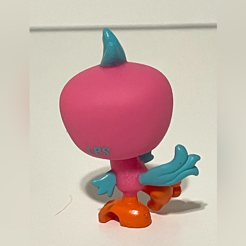 LPS Pet #67 Parakeet Bird (Pink & Teal) G7 Littlest Pet Shop Miniature Animal - Picture 2 of 3